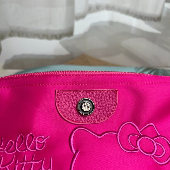 Hello Kitty MAKEUP BAG - Picture 10 of 10
